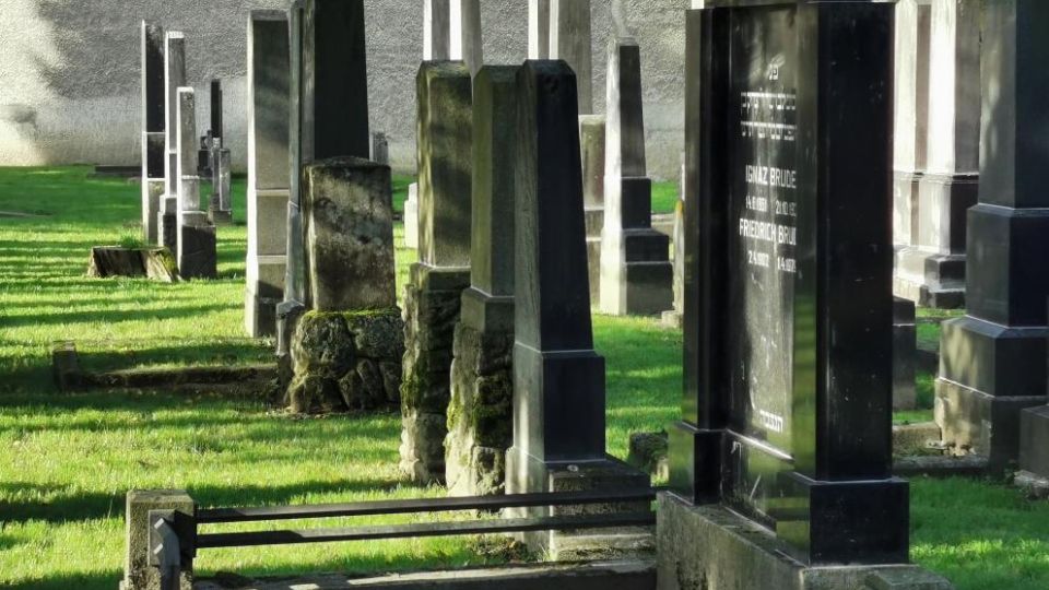 Jüdischer Friedhof Linz nach Sanierung übergeben