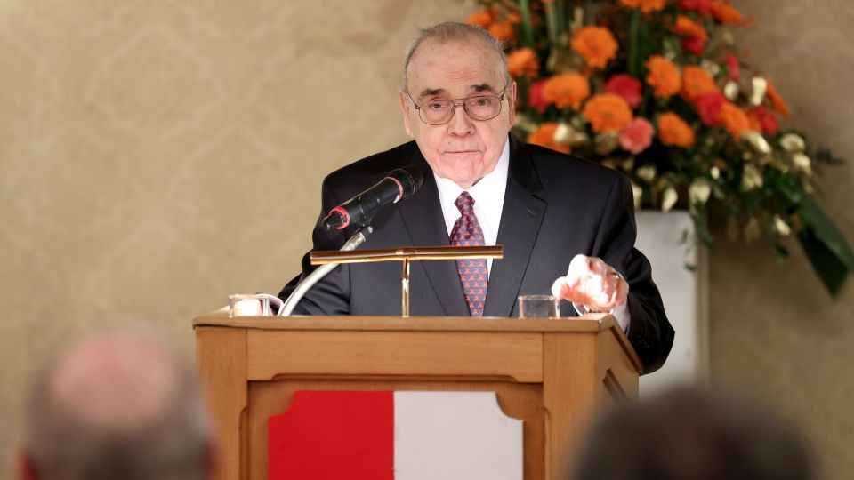 Hohe Auszeichnung für Botschafter Erich Kussbach